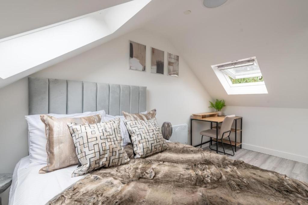 Luxurious Apartments - In Cardiff Esterno foto