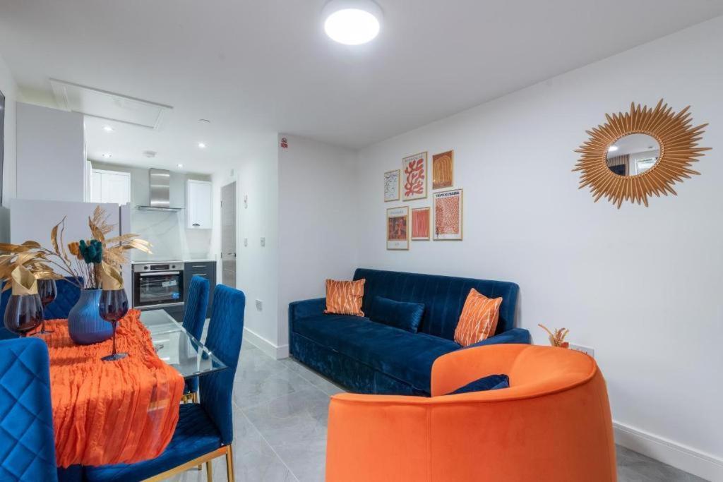 Luxurious Apartments - In Cardiff Esterno foto